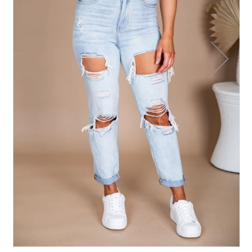 Size 25 (3) distressed paperbag kancan jeans